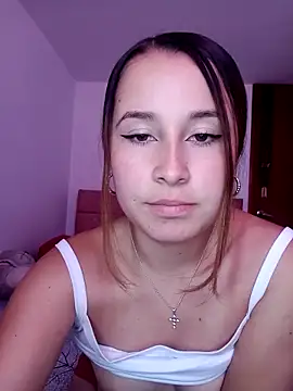 Snapshot of Swet_Violet chatting on October 15, 2025, 5:43 pm Swet Violet online show from October 15, 2025, 5:43 pm