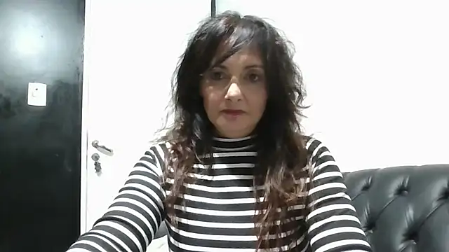 dulcefanny online show from July 5, 2026, 4:19 am