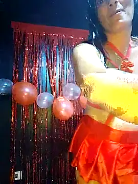 Snapshot of dulcefanny chatting on February 15, 2026, 12:44 am dulcefanny online show from February 15, 2026, 12:44 am