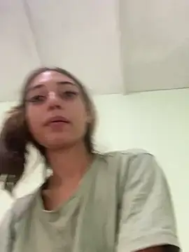 loirinhaaa online show from January 7, 2026, 2:22 pm