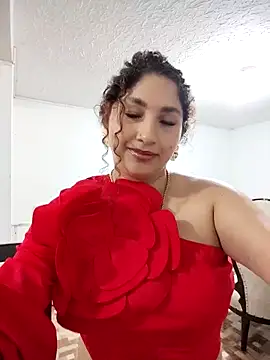 Snapshot of Gia_Dior chatting on February 10, 2026, 2:43 am Gia Dior online show from February 10, 2026, 2:43 am