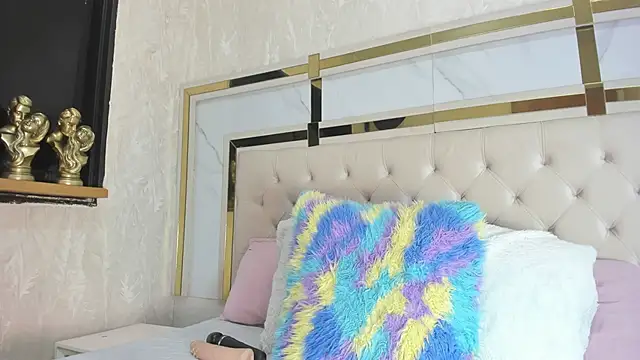 mia vy online show from January 8, 2026, 7:20 pm