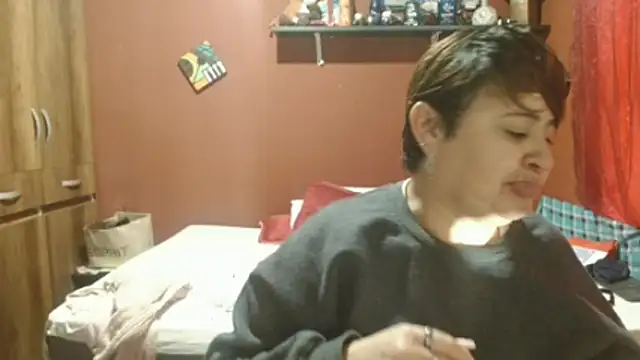 Snapshot of Sasharosee2 chatting on November 10, 2025, 12:43 pm Sasharosee2 online show from November 10, 2025, 12:43 pm