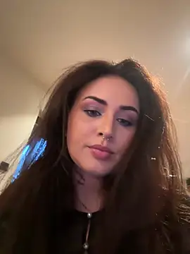 Snapshot of Kristyoff chatting on May 11, 2026, 7:33 pm Kristyoff online show from May 11, 2026, 7:33 pm
