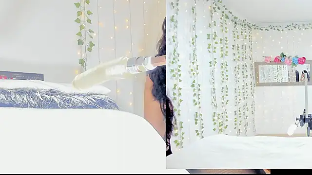 Snapshot of Ashley__Jones__ chatting on February 25, 2026, 9:09 am Ashley Jones online show from February 25, 2026, 9:09 am