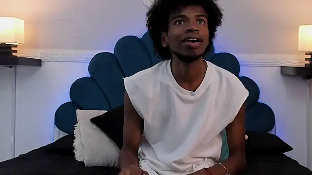 Snapshot of AllexJacob chatting on October 6, 2025, 1:23 pm AllexJacob online show from October 6, 2025, 1:23 pm