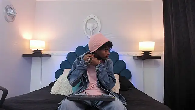 Snapshot of AllexJacob chatting on September 25, 2025, 1:06 pm AllexJacob online show from September 25, 2025, 1:06 pm