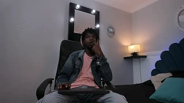 Snapshot of AllexJacob chatting on October 3, 2025, 1:23 pm AllexJacob online show from October 3, 2025, 1:23 pm