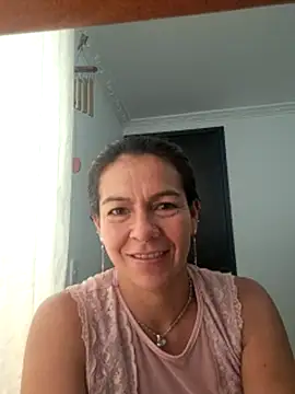 camilavargas  online show from February 11, 2026, 9:25 pm