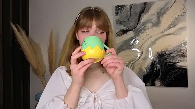 pienaple online show from February 1, 2026, 4:11 am