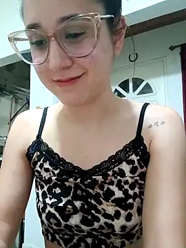 linameii online show from November 20, 2025, 11:47 pm