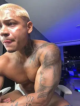 Snapshot of DiagoRockfield chatting on October 29, 2025, 12:53 am DiagoRockfield online show from October 29, 2025, 12:53 am