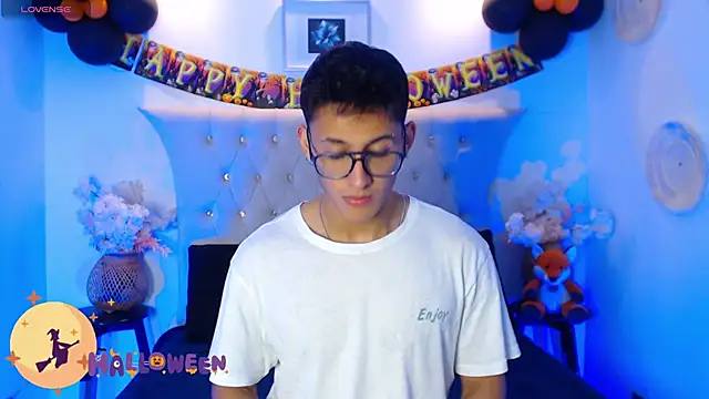 SalvadorFit online show from October 26, 2025, 8:42 pm