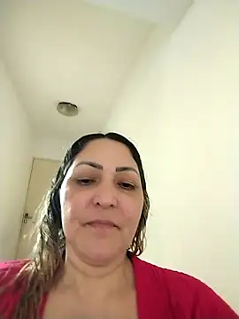 Lunita86 online show from October 19, 2025, 8:11 pm