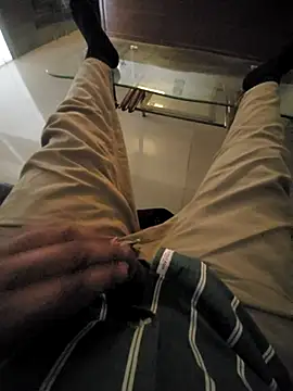 aflatoon121 online show from March 31, 2026, 10:06 am