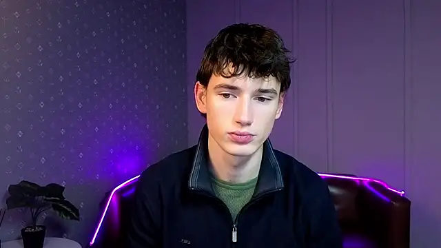 Max Foks online show from December 23, 2025, 10:47 am