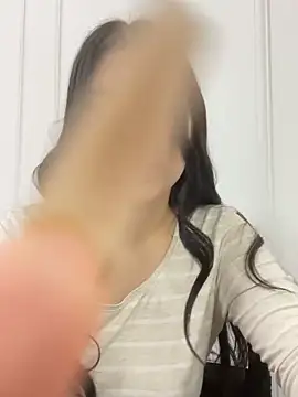 Snapshot of Valerie_Ohara chatting on September 26, 2025, 3:35 am Valerie Ohara online show from September 26, 2025, 3:35 am