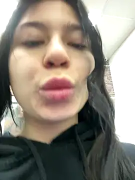 Snapshot of Valerie_Ohara chatting on September 25, 2025, 5:35 am Valerie Ohara online show from September 25, 2025, 5:35 am