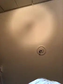 juliaoneandonly online show from October 4, 2025, 10:50 am