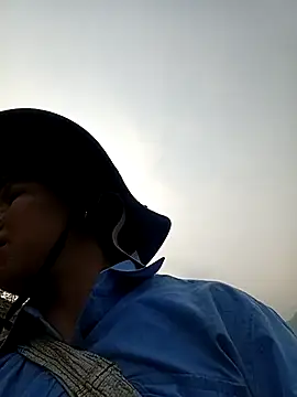 callistra online show from April 4, 2026, 1:12 am