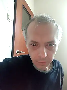 Snapshot of szajbusek41 chatting on February 3, 2026, 7:35 am szajbusek41 online show from February 3, 2026, 7:35 am