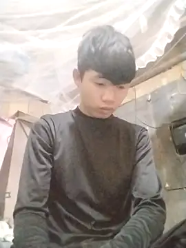 Snapshot of Nhyy_xx chatting on December 17, 2025, 8:19 am Nhyy xx online show from December 17, 2025, 8:19 am