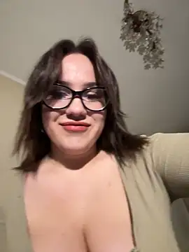DeliceMaya online show from October 16, 2025, 1:08 pm
