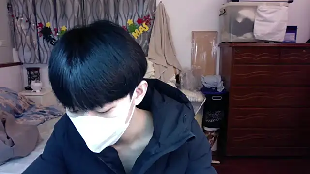 kai101010 online show from January 5, 2026, 5:27 pm