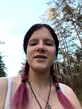 Hot SkinnyGirl online show from May 30, 2026, 6:13 pm