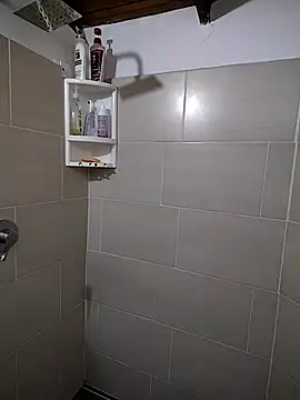 Suzanelee1 online show from October 10, 2025, 10:32 pm