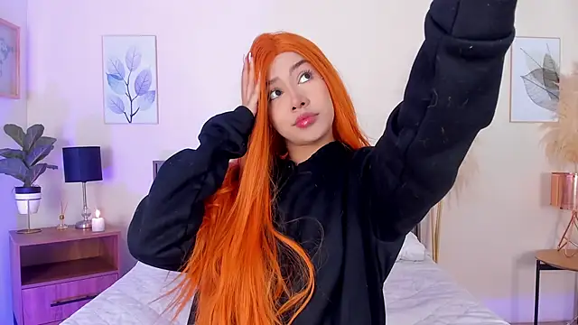 SofiaClarkson online show from December 2, 2025, 12:51 pm