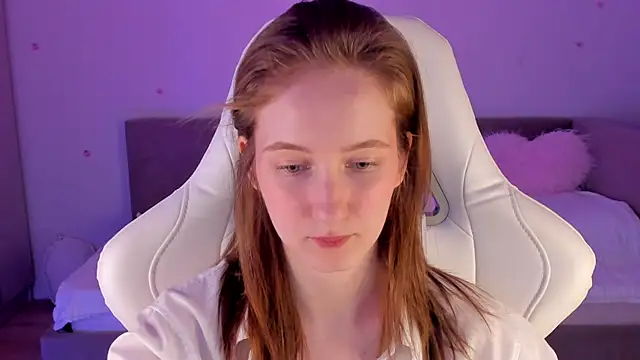 CrystalSoul  online show from November 14, 2025, 12:14 am