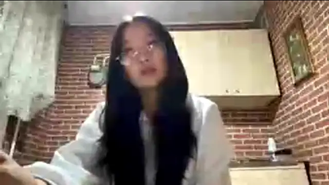 Snapshot of EmmaLeexth chatting on September 28, 2025, 3:08 pm EmmaLeexth online show from September 28, 2025, 3:08 pm