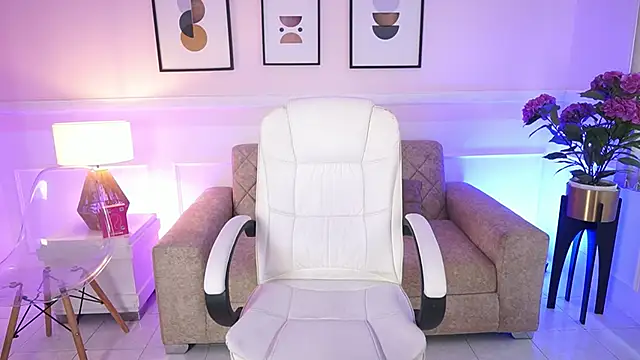 BillieBrownn online show from November 11, 2025, 7:08 pm