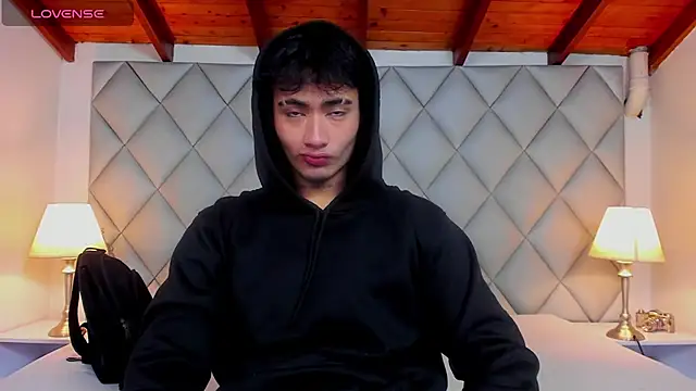 Clement Reyes online show from November 29, 2025, 12:49 pm