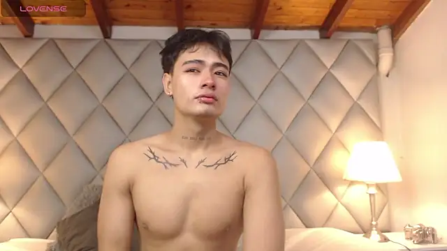 Snapshot of Clement_Reyes chatting on September 19, 2025, 12:20 pm Clement Reyes online show from September 19, 2025, 12:20 pm