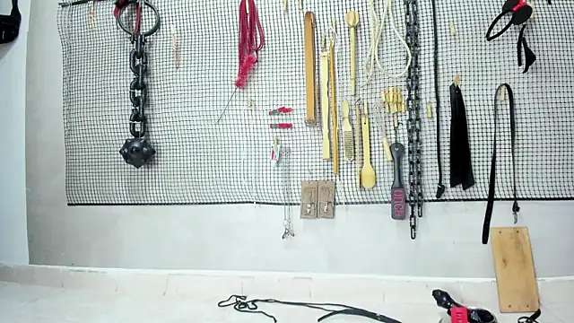 Snapshot of BDSM_MEDUZA chatting on February 8, 2026, 1:09 pm BDSM MEDUZA online show from February 8, 2026, 1:09 pm