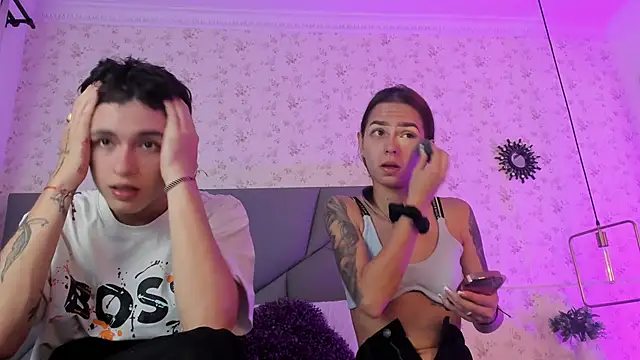 Snapshot of meganandtylerr19 chatting on November 15, 2025, 12:09 pm meganandtylerr19 online show from November 15, 2025, 12:09 pm