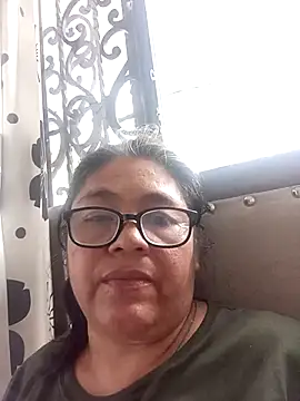 Snapshot of GabrielaGreen chatting on September 17, 2025, 9:39 pm GabrielaGreen online show from September 17, 2025, 9:39 pm