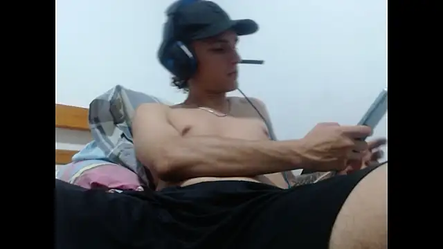 NicoFlame0907 online show from October 22, 2025, 5:18 am