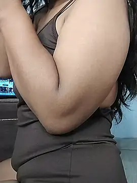 Karin 39 online show from July 22, 2026, 2:13 am