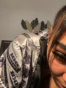 QUEENCALIMOD online show from February 23, 2026, 7:31 am