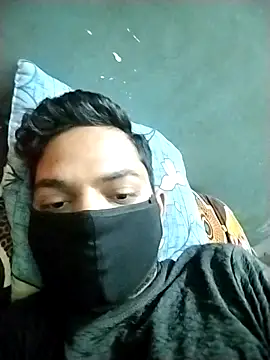 VickyMonster5 online show from October 3, 2025, 11:39 pm