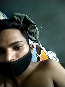 VickyMonster5 online show from September 29, 2025, 6:46 pm