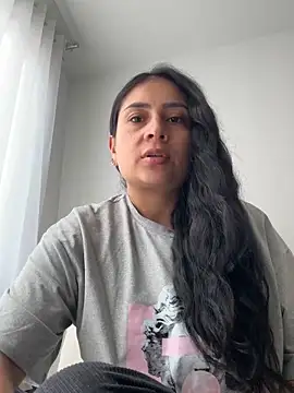 amyross s1 online show from September 26, 2025, 4:25 pm