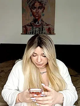 mariabloom9 online show from January 8, 2026, 8:20 am