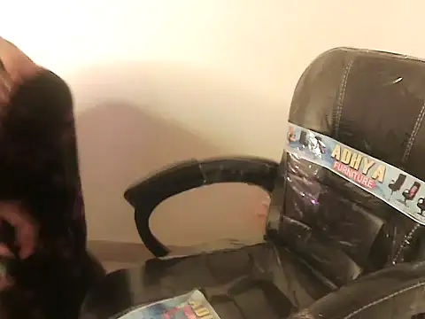 bold kiara online show from February 25, 2026, 4:45 am