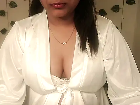 bold kiara online show from March 19, 2026, 4:34 am