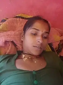 Snapshot of Hot_reshmaji chatting on May 6, 2026, 5:55 am Hot reshmaji online show from May 6, 2026, 5:55 am