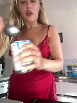 Snapshot of BabyBluexox chatting on February 22, 2026, 11:01 am BabyBluexox online show from February 22, 2026, 11:01 am